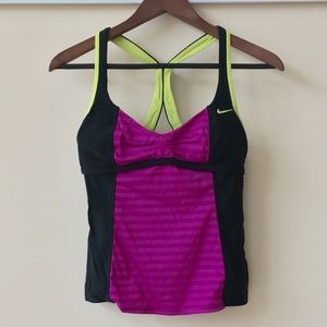 NWOT Nike top